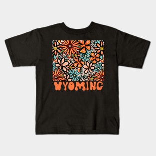 Wyoming State Design | Artist Designed Illustration Featuring Wyoming State Filled With Retro Flowers with Retro Hand-Lettering Kids T-Shirt